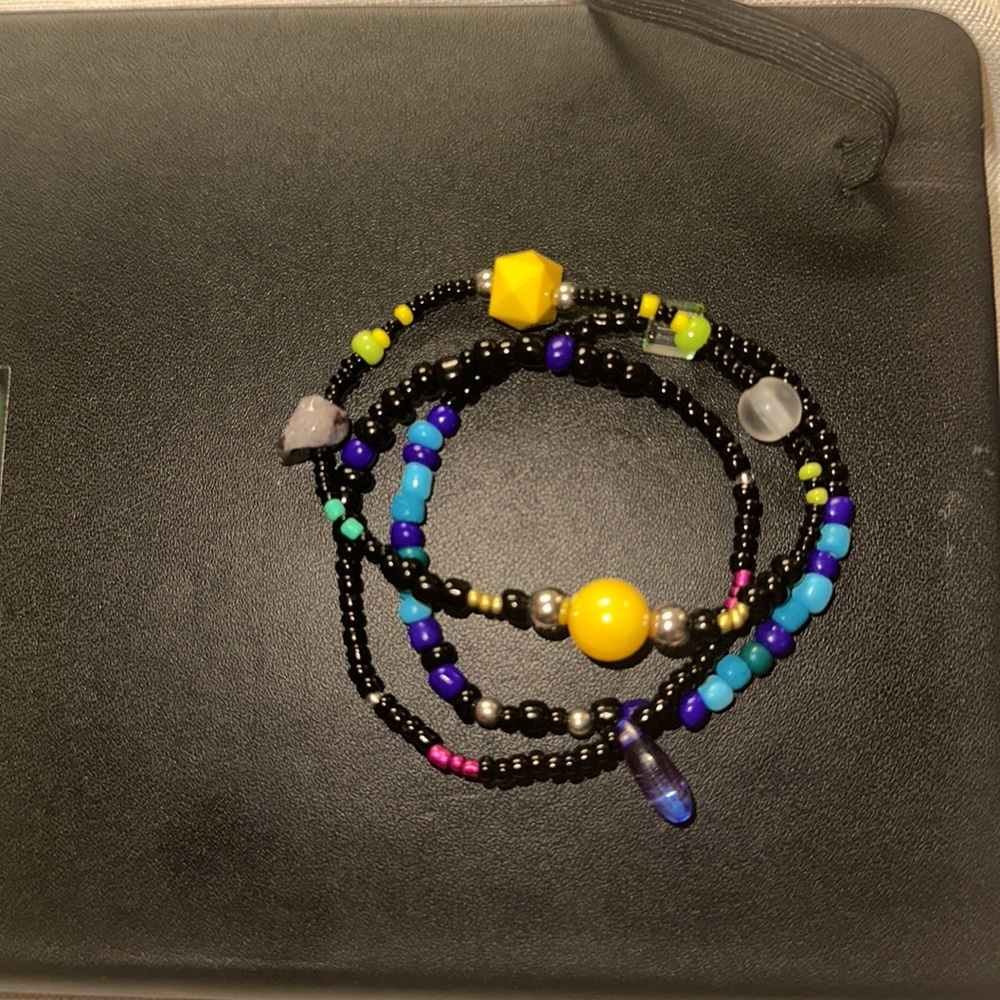 handmade 3 pack glass bead and crystal bracelets. stretchy.